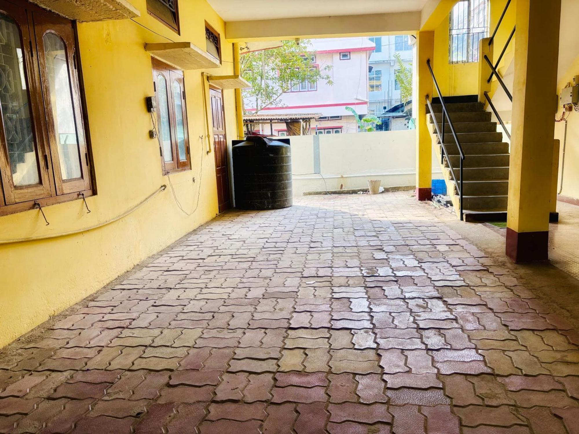 Capital Heritage Homestay Guwahati Dış mekan fotoğraf