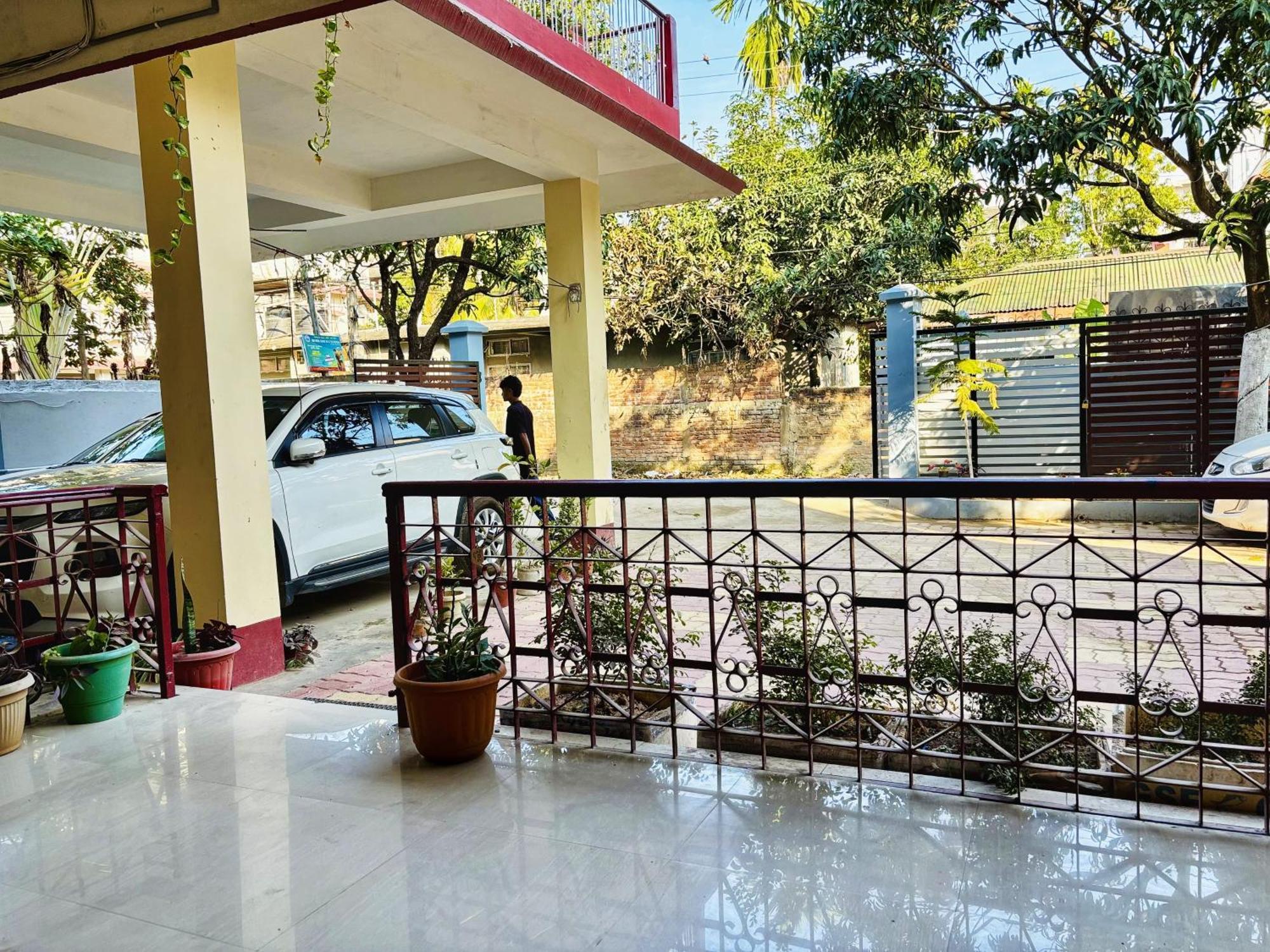 Capital Heritage Homestay Guwahati Dış mekan fotoğraf